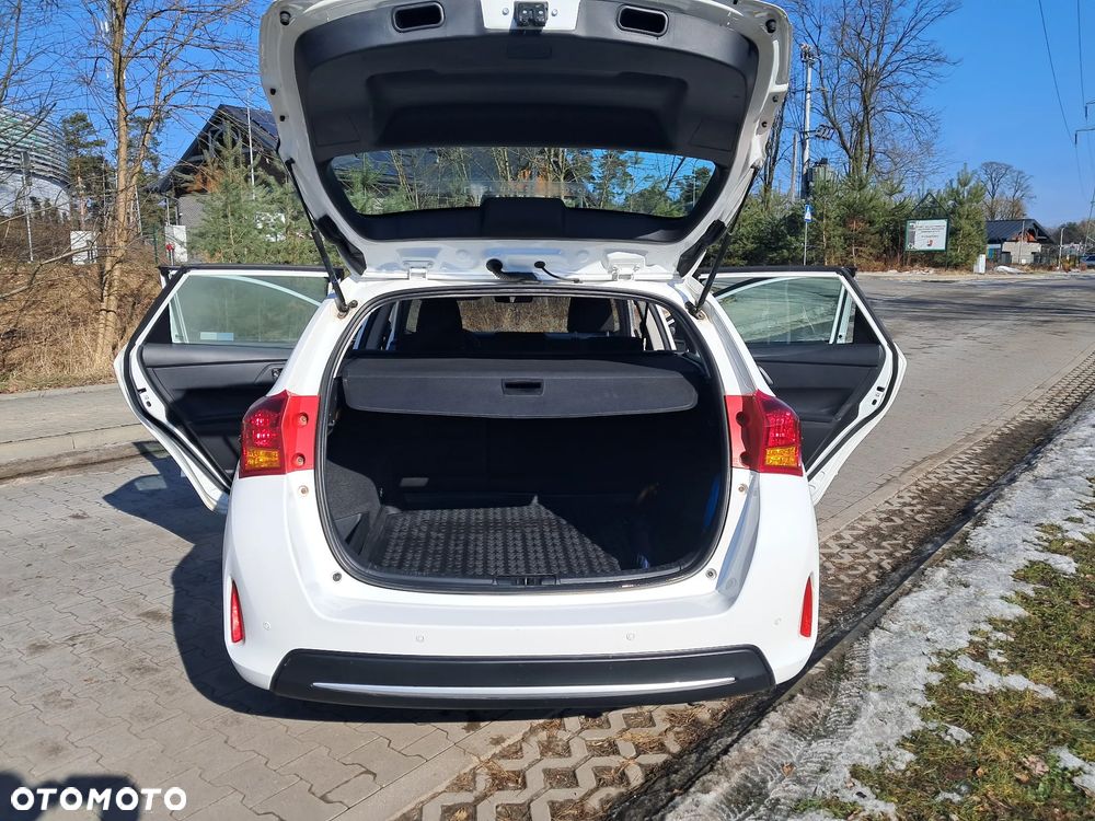 Toyota Auris 1.4 D-4D Active - 5