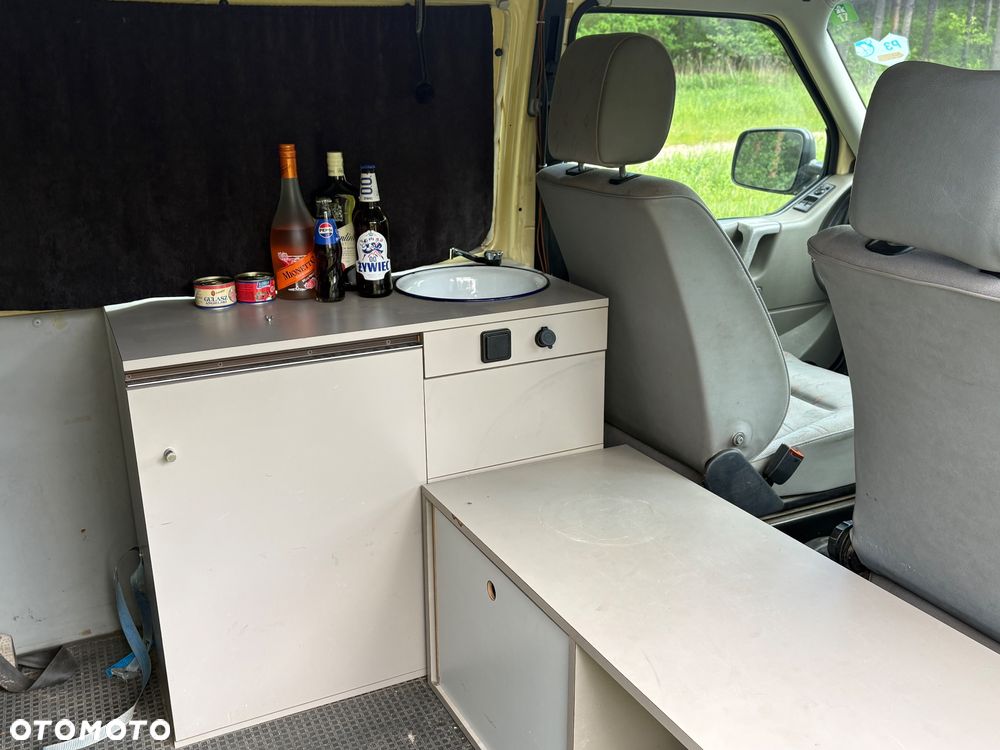 Volkswagen Transporter T4 - 12