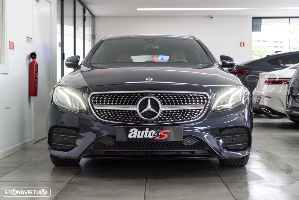 Mercedes-Benz E 300 de AMG Line - 3