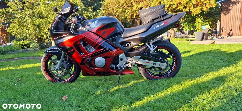 Honda CBR - 1