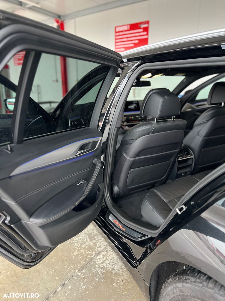 BMW Seria 5 520d xDrive Aut. Sport Line - 12