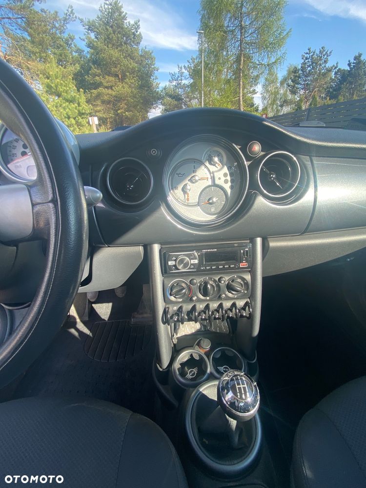 MINI Cooper Standard - 5