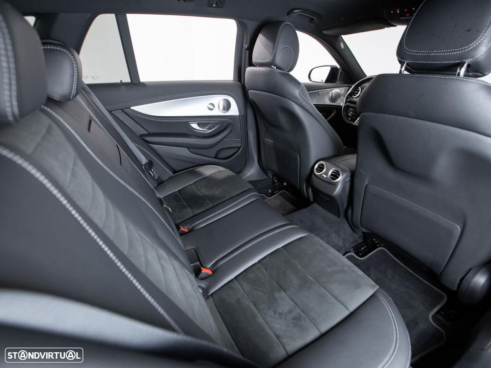 Mercedes-Benz E 300 de AMG Line - 11