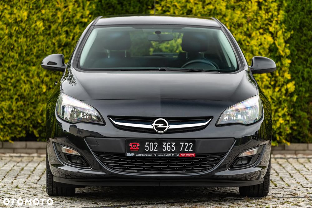 Opel Astra IV GTC 1.4 Active - 14