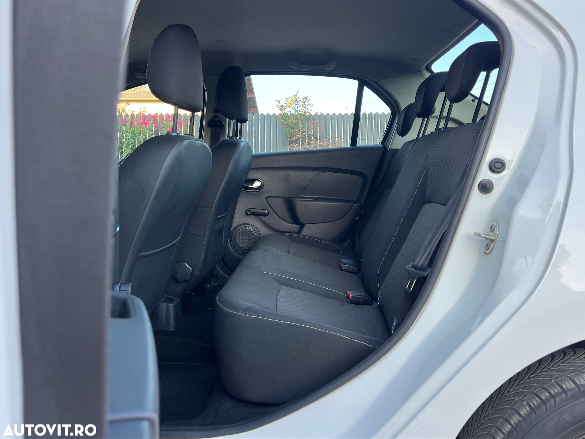 Dacia Logan 1.5 Blue dCi Laureate - 9