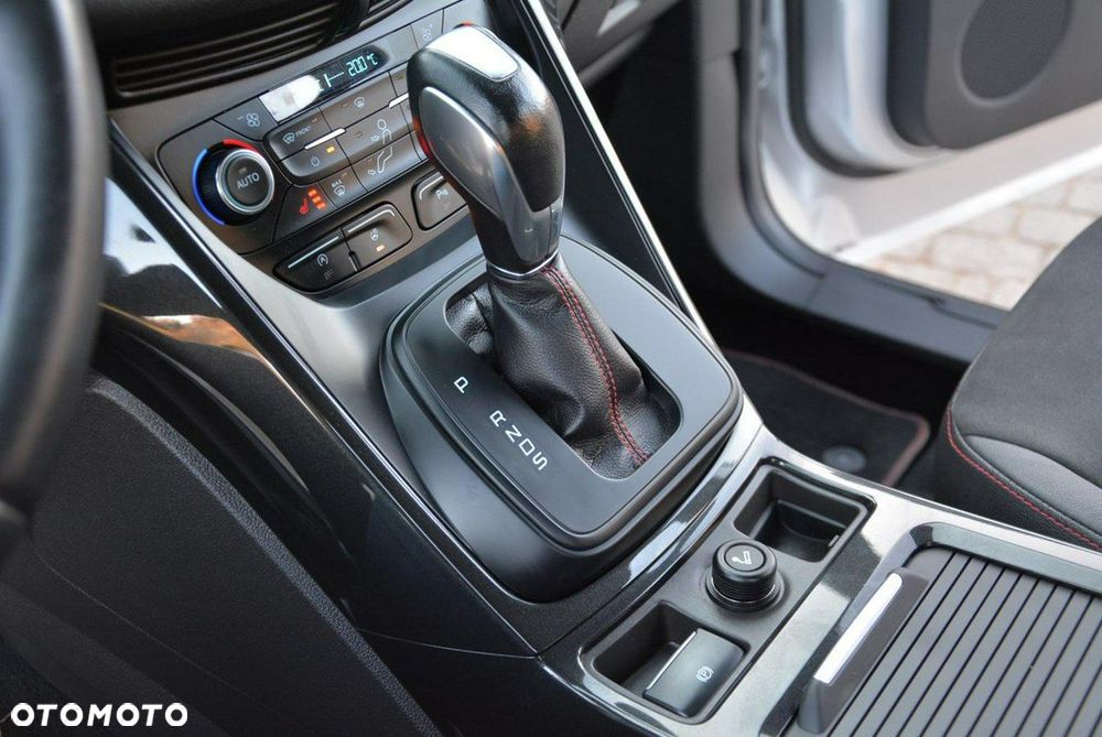 Ford Kuga 2.0 TDCi AWD ST-Line - 29