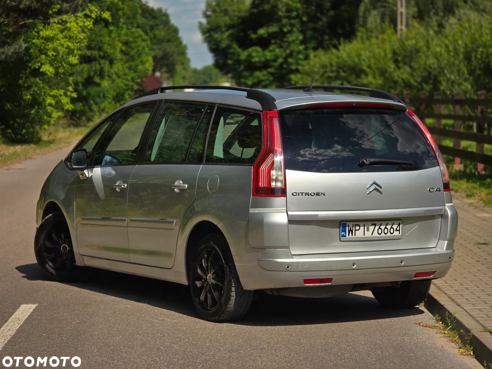 Citroën C4 Grand Picasso 1.8 16V Confort - 3