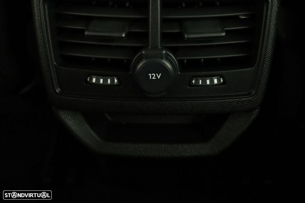 Peugeot 3008 1.6 Hybrid Allure e-EAT8 - 24