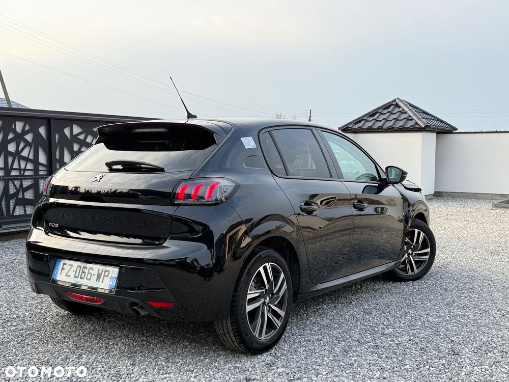 Peugeot 208 PureTech 100 Allure - 3