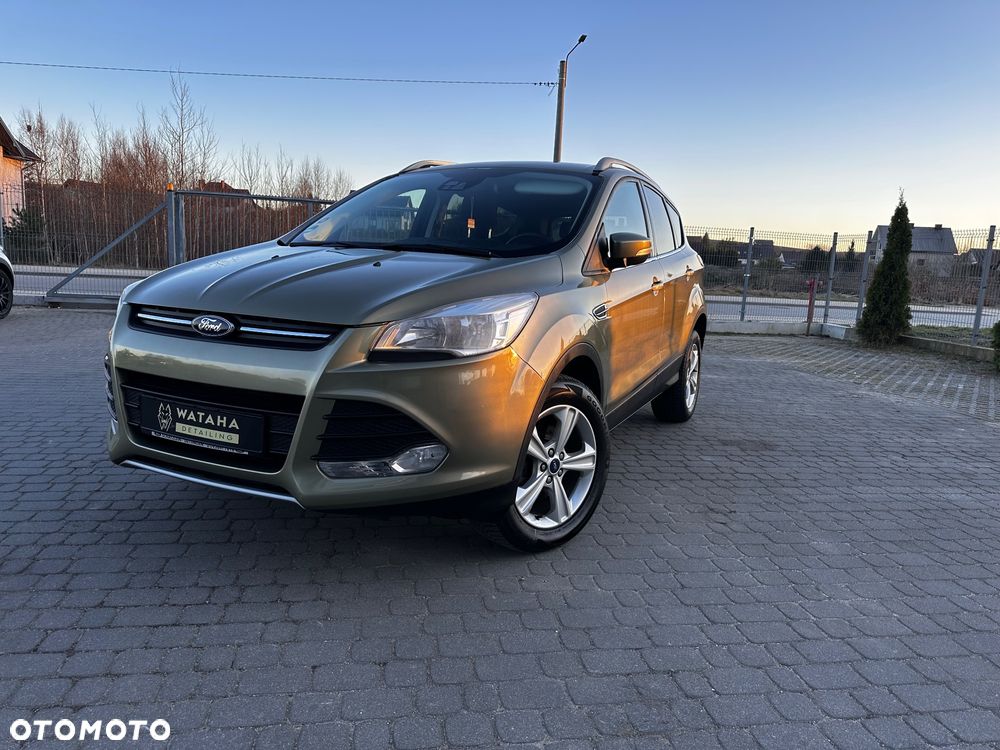 Ford Kuga - 1