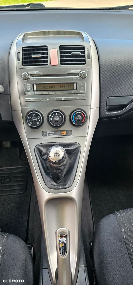 Toyota Auris 1.6 VVT-i Team - 26