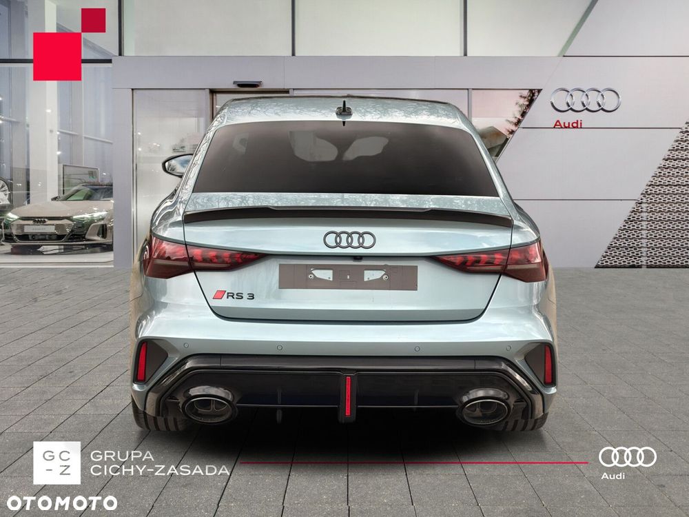 Audi RS3 Limousine - 4