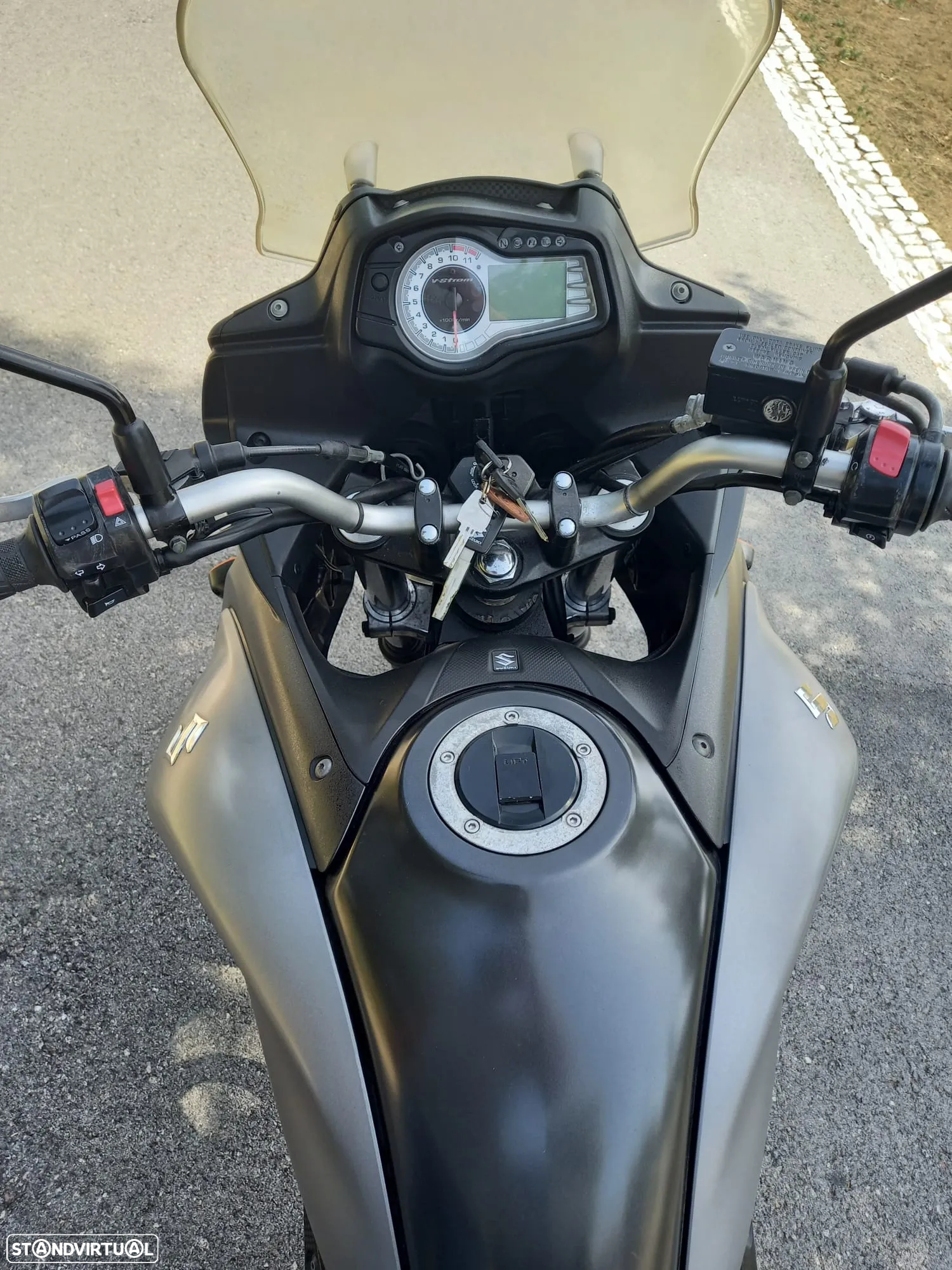 Suzuki DL 650  Possível Financiamento - 10