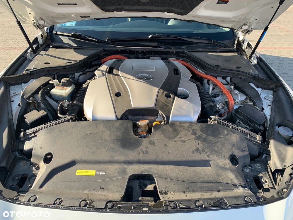 Infiniti Q50 - 14