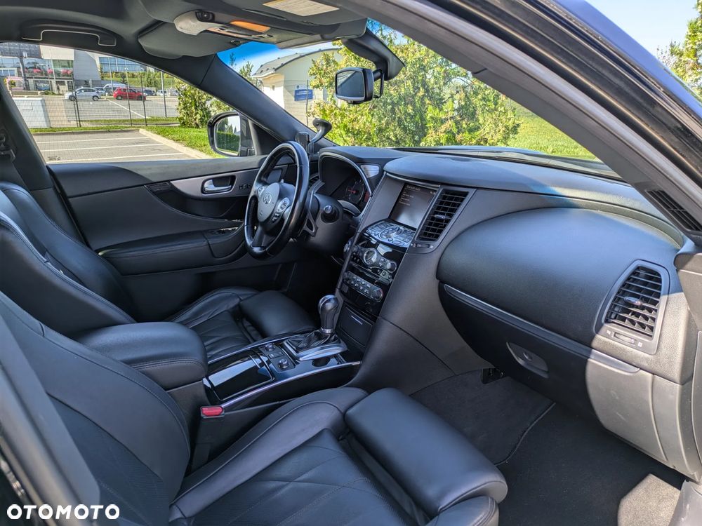 Infiniti FX FX30d S Premium - 25