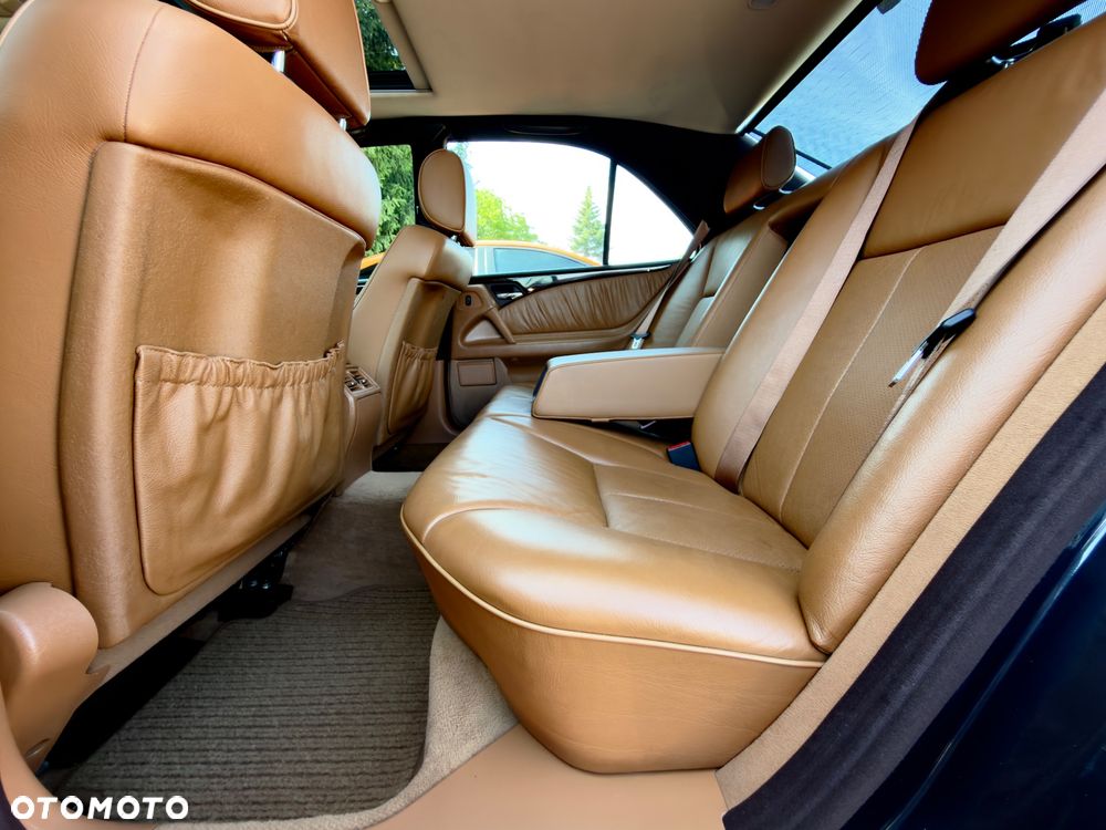 Mercedes-Benz Klasa E 320 Avantgarde - 20