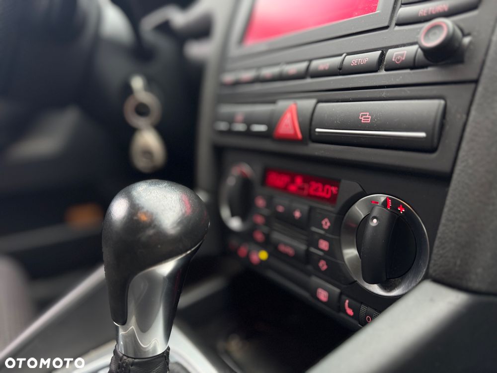 Audi A3 Sportback 2.0 TDI DPF S tronic Ambition - 24