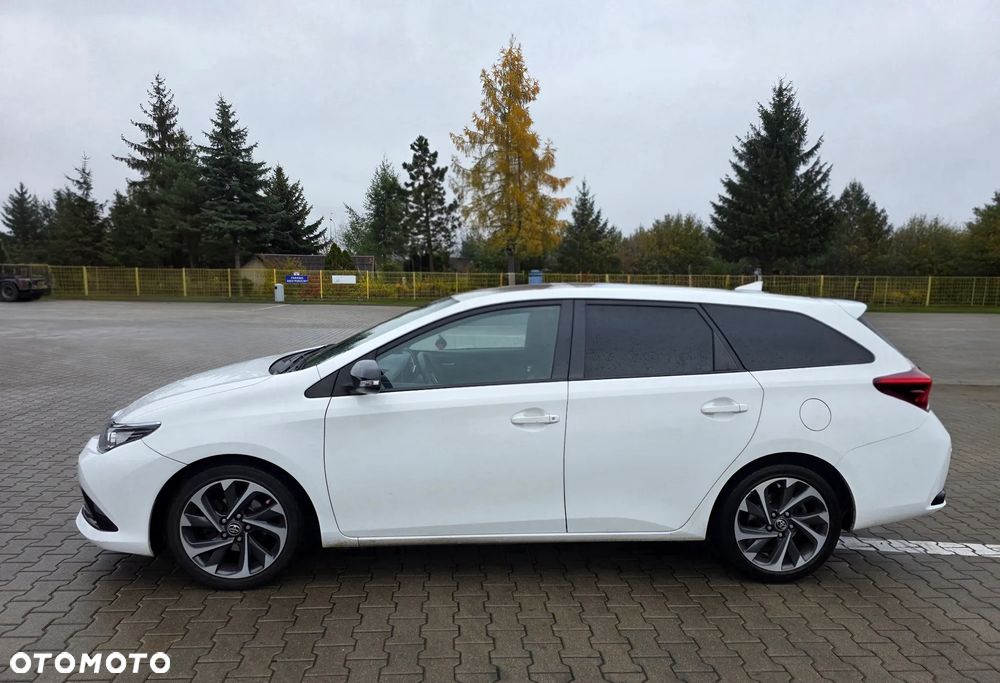 Toyota Auris 1.4 D-4D Comfort - 2