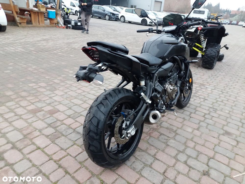 Yamaha MT - 6