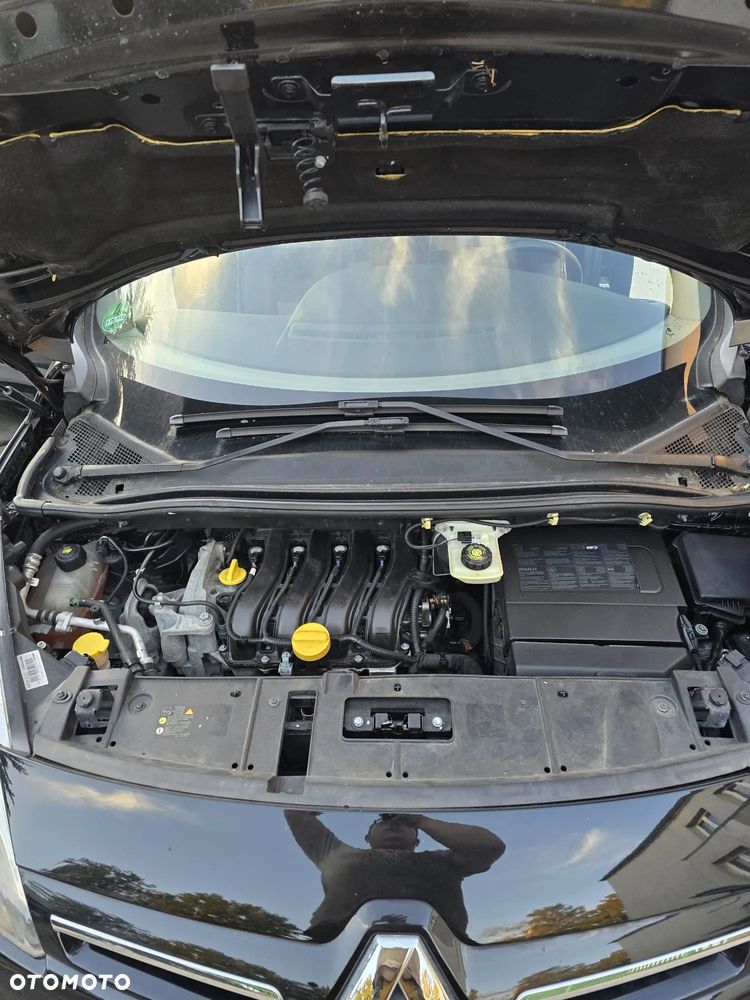 Renault Grand Scenic - 30