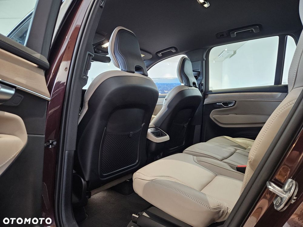 Volvo XC 90 - 30