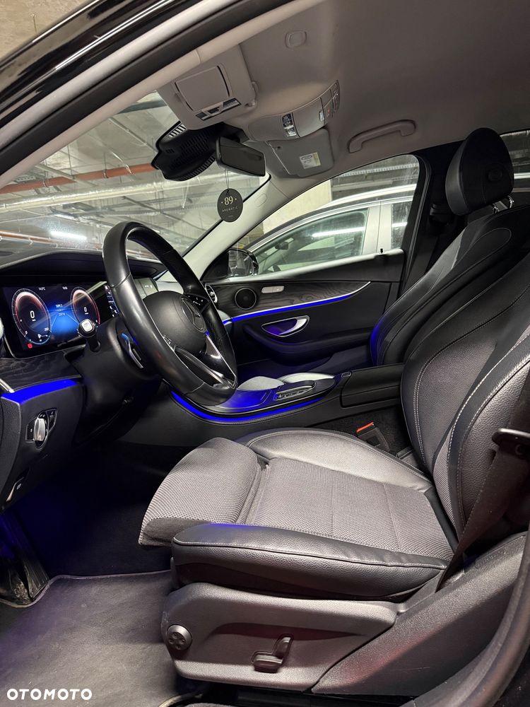 Mercedes-Benz Klasa E 220 d Avantgarde - 13
