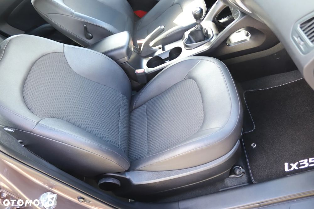 Hyundai ix35 1.6 GDI Premium 2WD - 30
