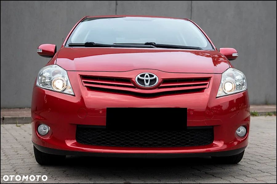 Toyota Auris - 2