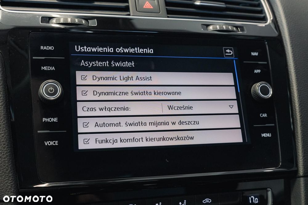 Volkswagen Golf 1.5 TSI BMT Evo Highline DSG - 19