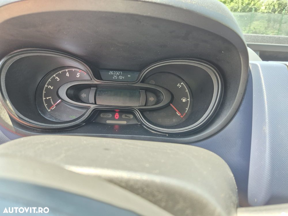 Opel VIVARO - 13