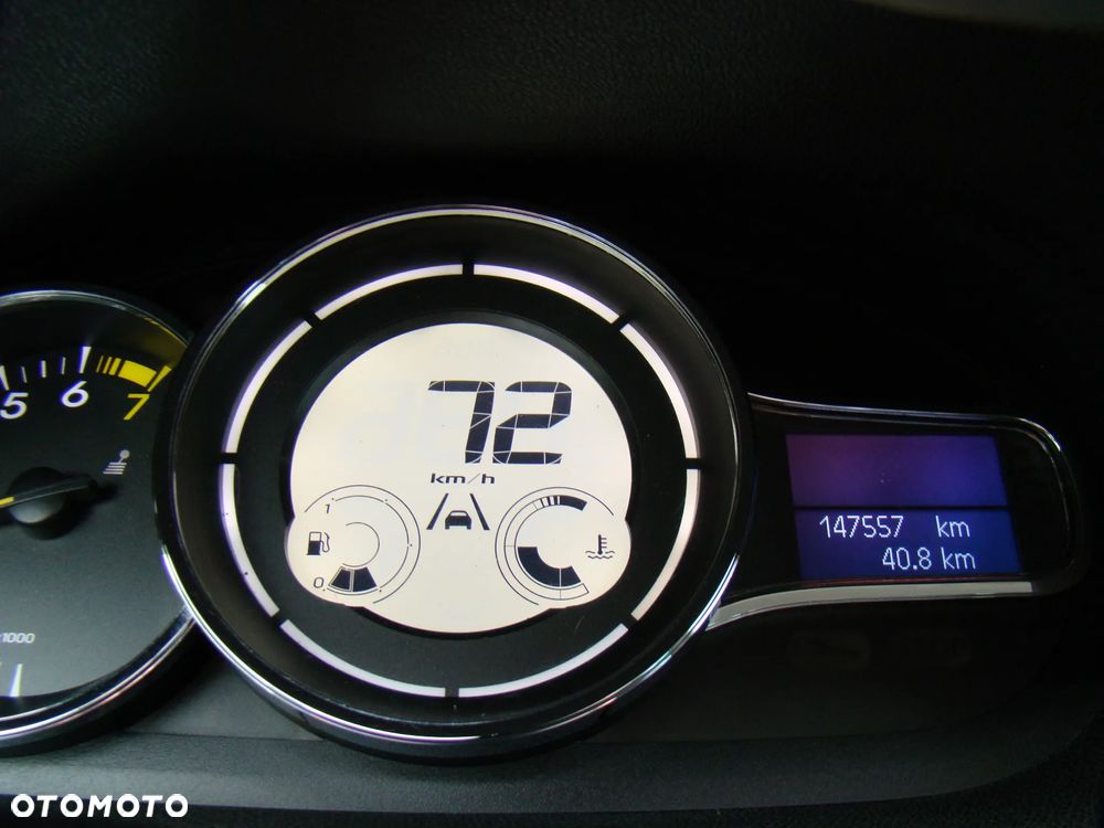 Renault Megane 1.6 16V 110 LIMITED - 19
