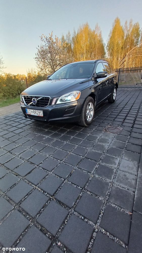 Volvo XC 60 - 4