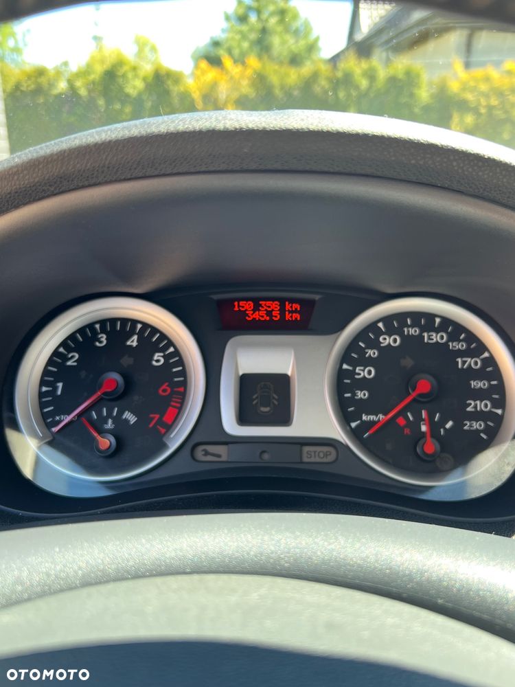 Renault Clio 1.2 16V 75 GPS - 10