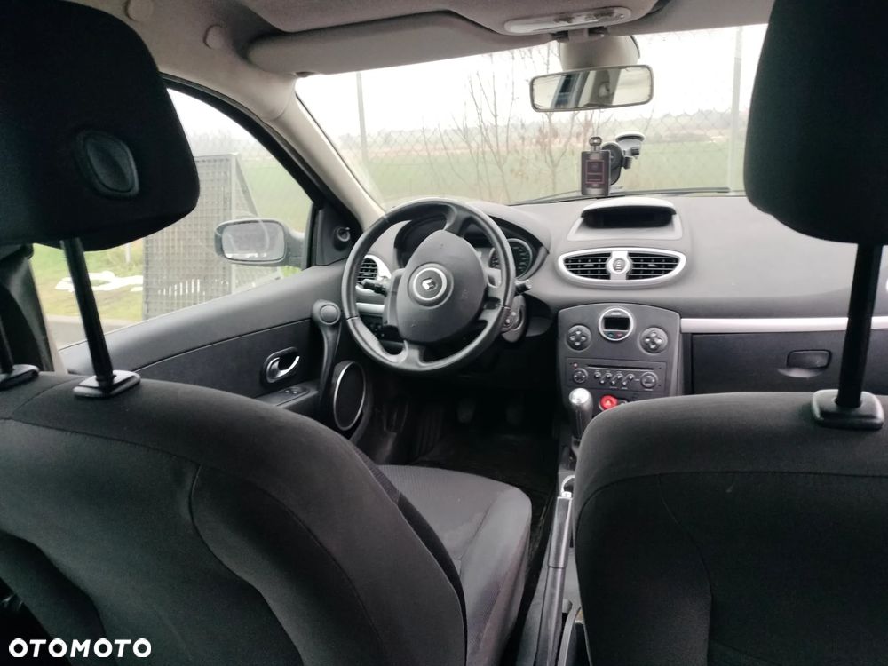 Renault Clio 1.2 16V 75 Dynamique - 17