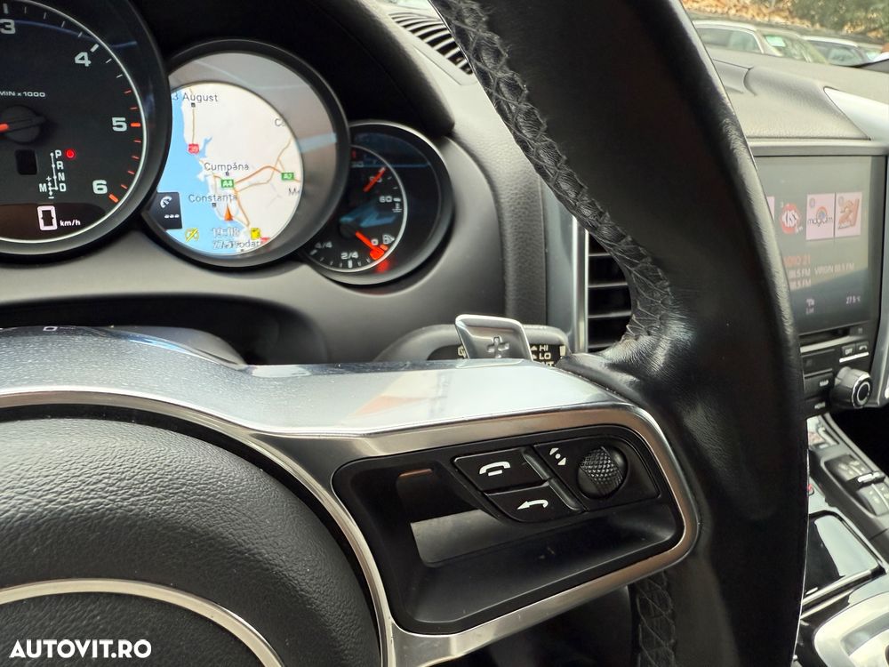 Porsche Cayenne Diesel Platinum Edition - 14