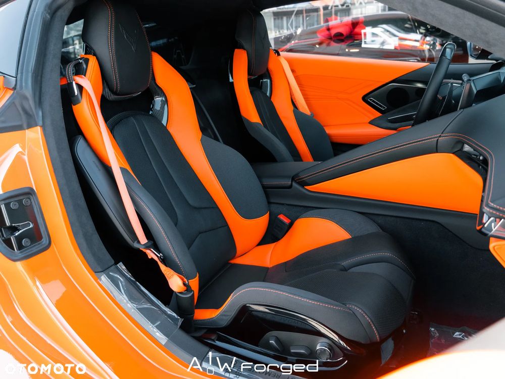 Chevrolet Corvette - 20