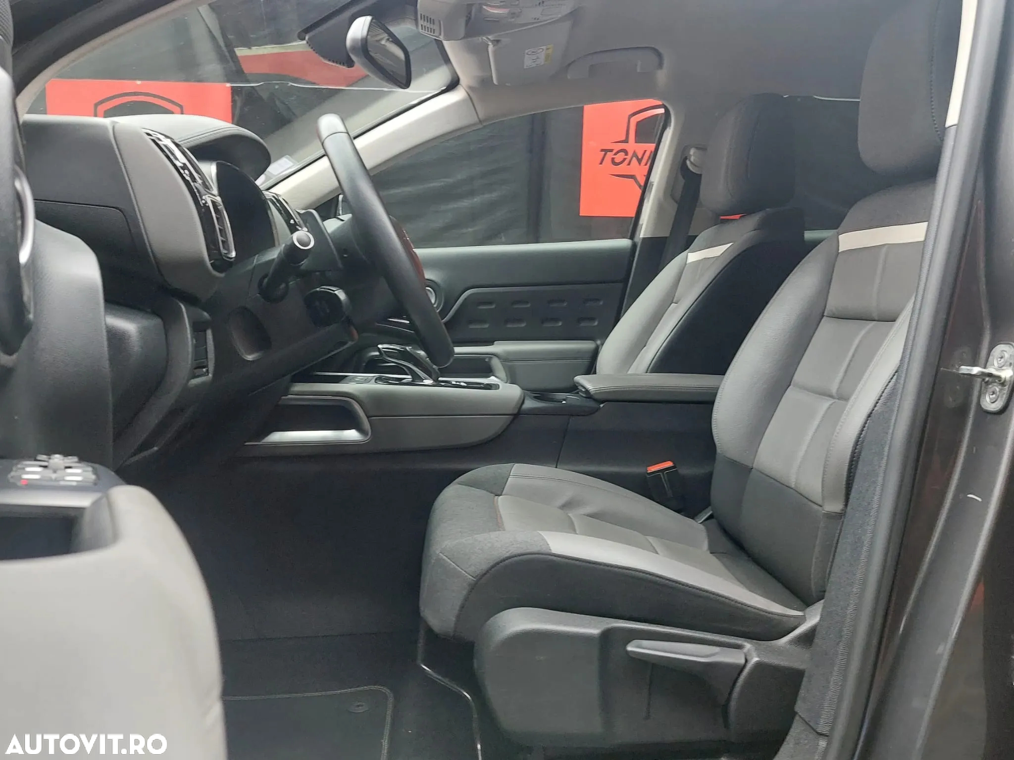 Citroën C5 Aircross 1.2 PureTech S&S EAT8 Shine - 8