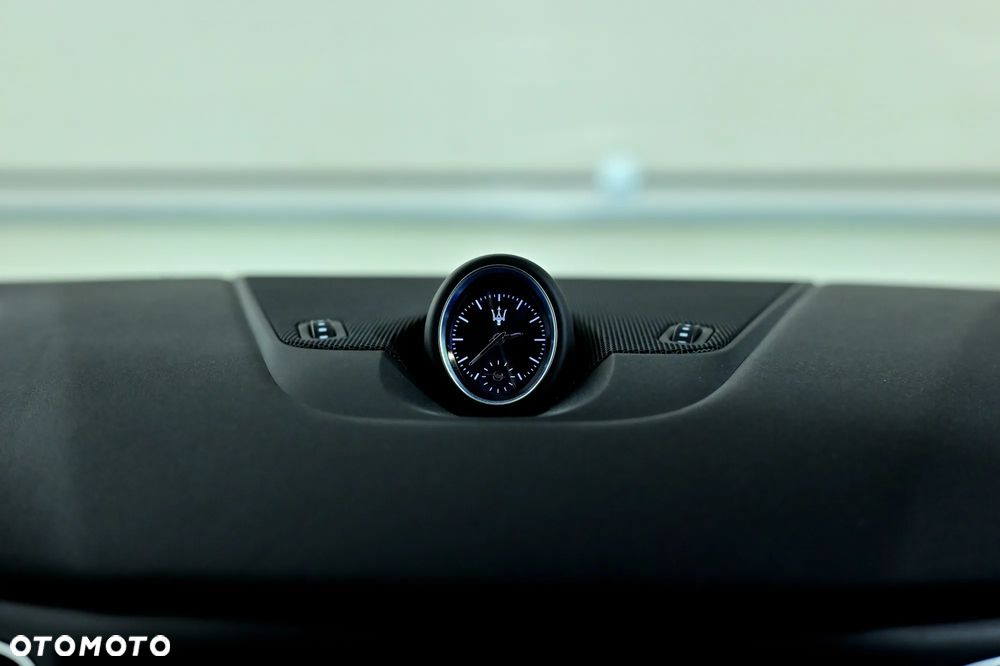 Maserati Levante S - 27