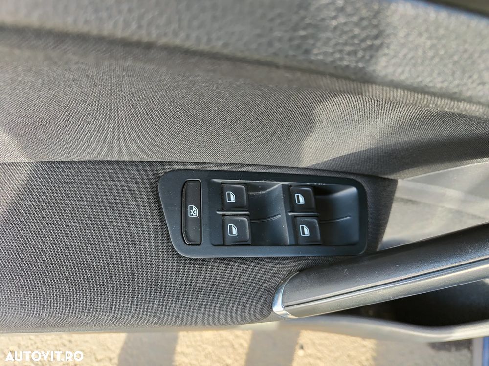 Volkswagen Golf 2.0 BlueTDI Cup - 13