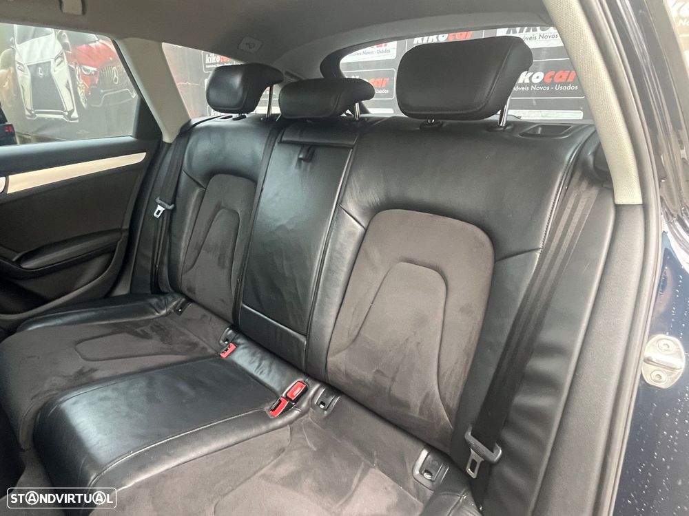 Audi A4 Avant 2.0 TDI Business Line Sport - 40