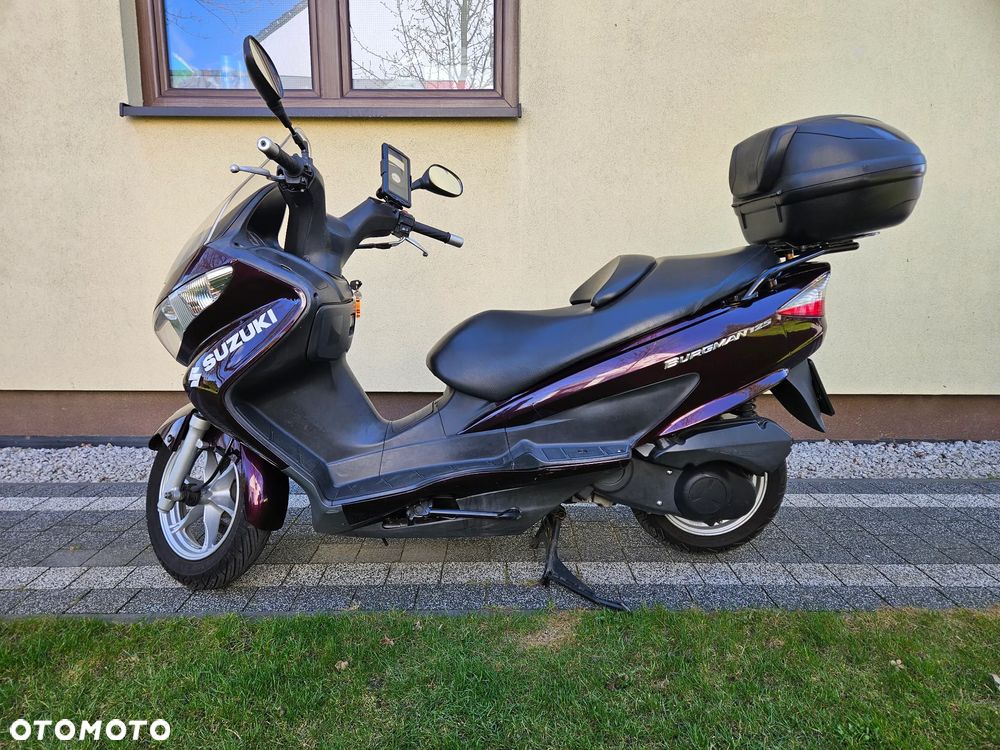 Suzuki Burgman - 10