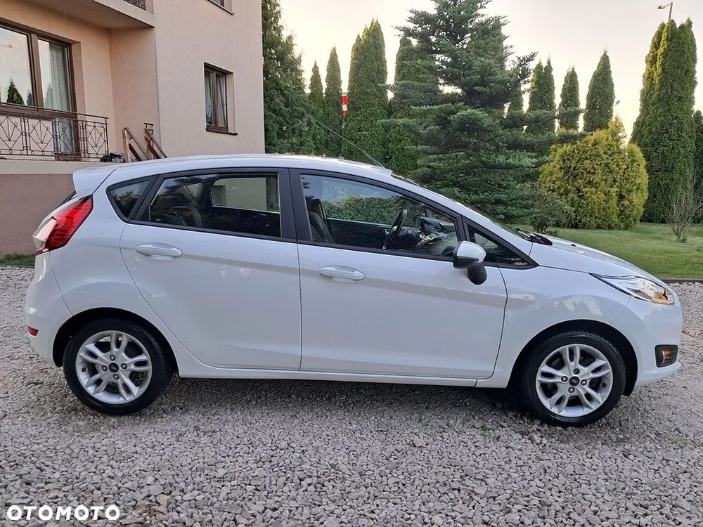 Ford Fiesta 1.25 Celebration - 8