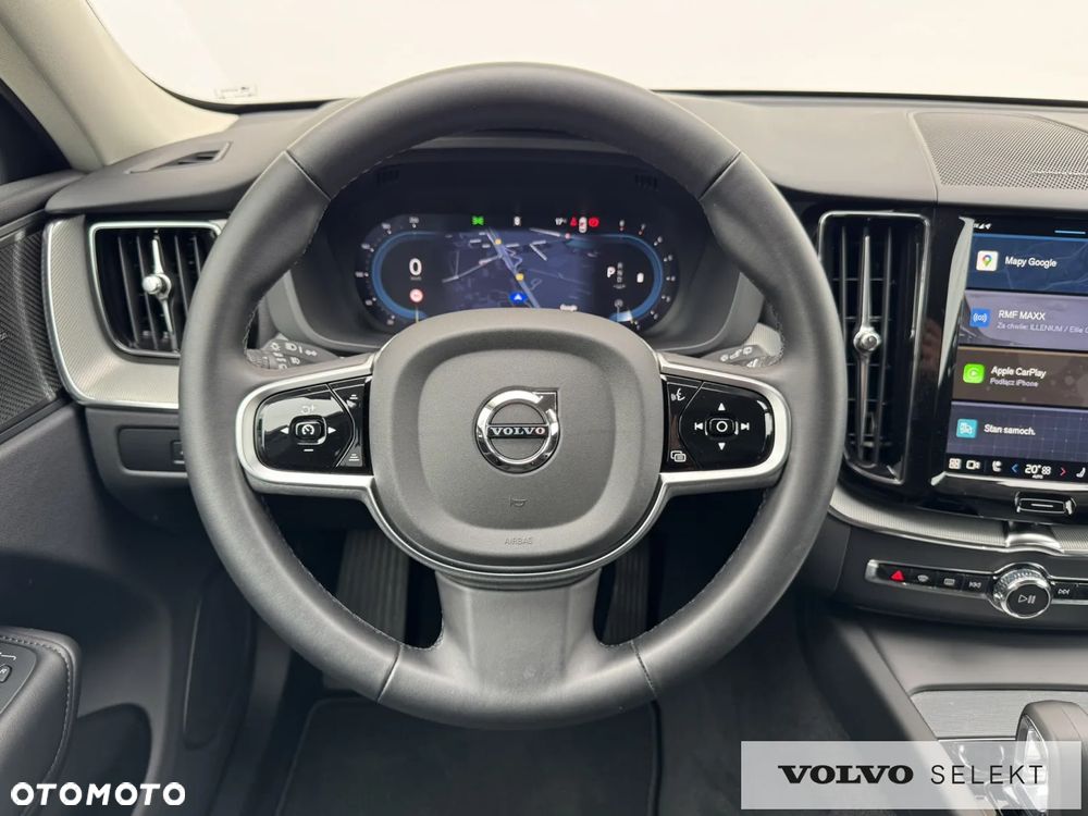 Volvo XC 60 B5 B AWD Plus Dark - 22