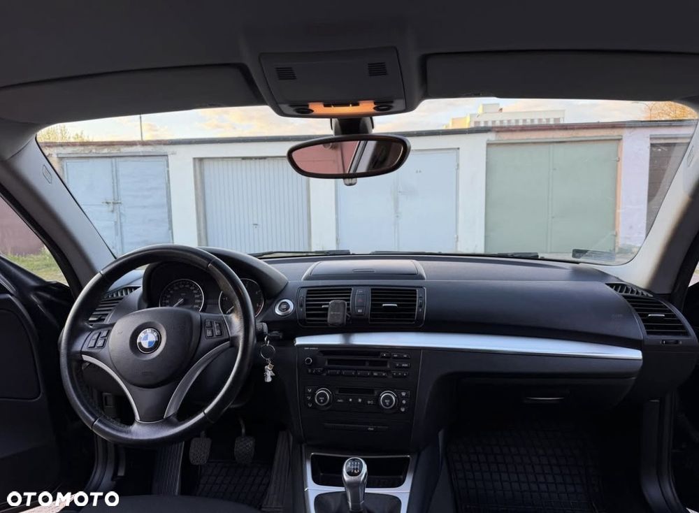 BMW Seria 1 120d - 10