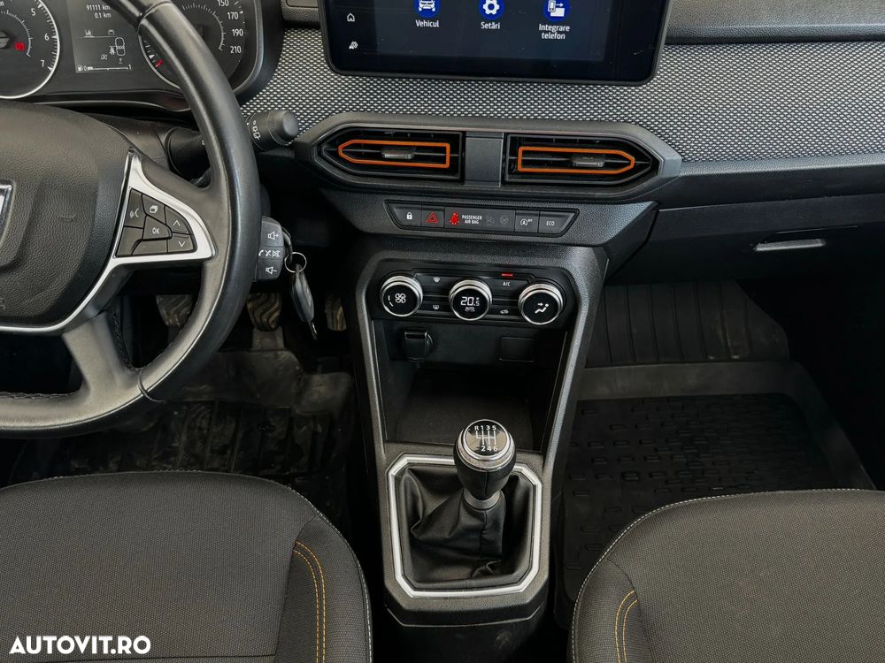 Dacia Sandero Stepway TCe 90 MT6 Comfort - 16