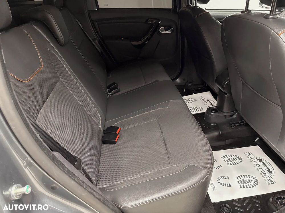 Dacia Duster 1.6 SCe 4WD SL Orange - 19