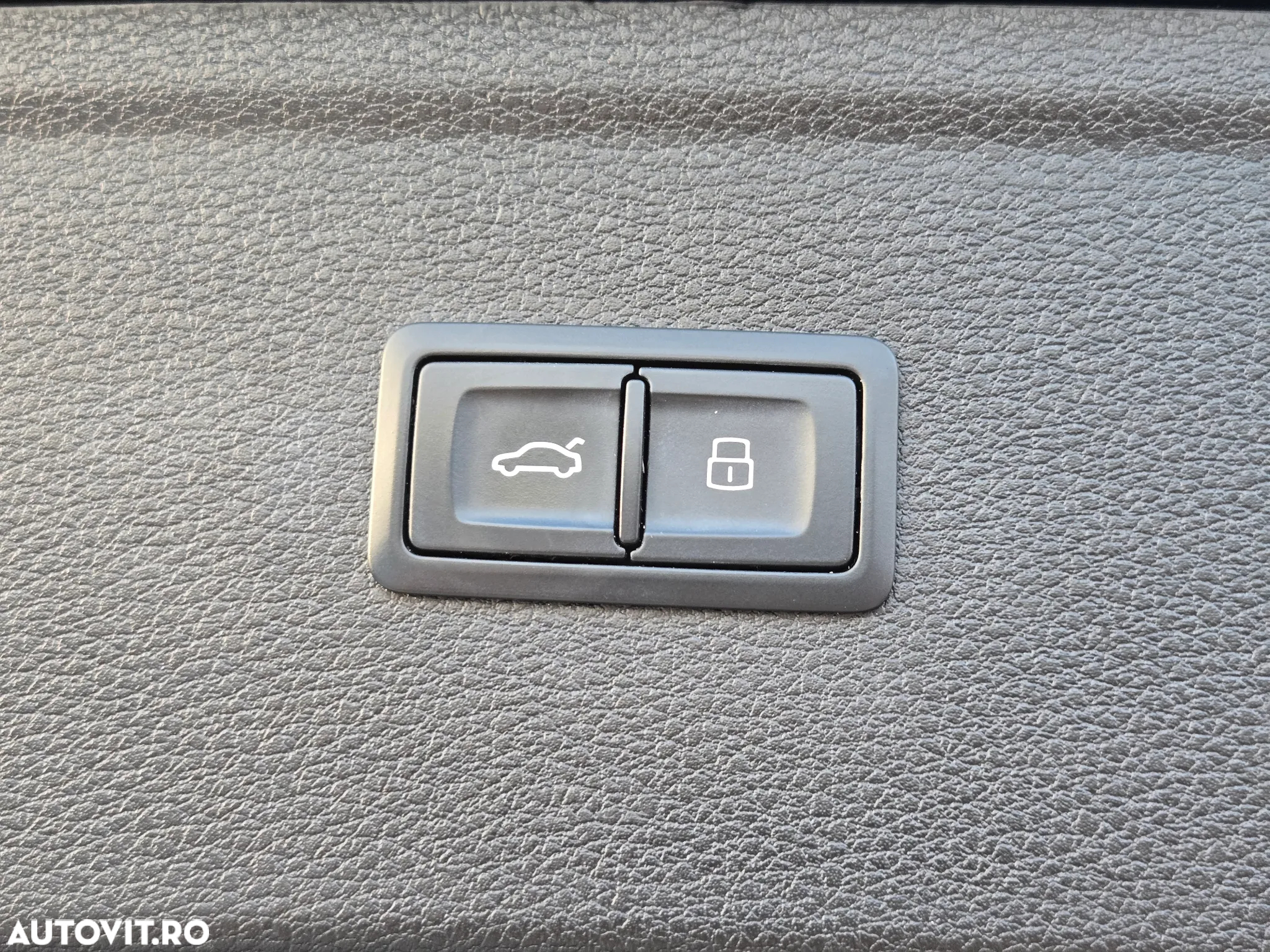 Audi Q5 2.0 40 TDI quattro S tronic Sport - 33