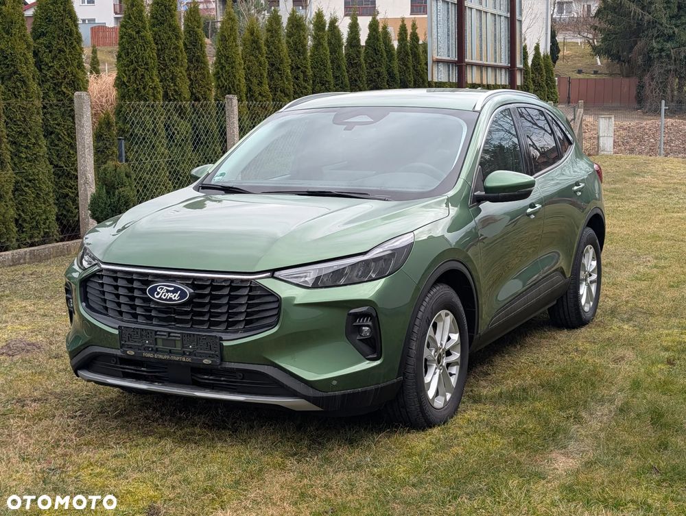 Ford Kuga 1.5 EcoBoost 2x4 Titanium - 1