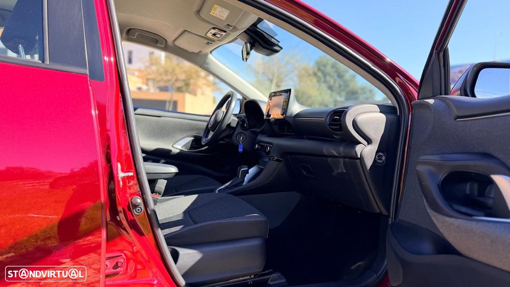Toyota Yaris 1.5 HDF Comfort Plus - 10