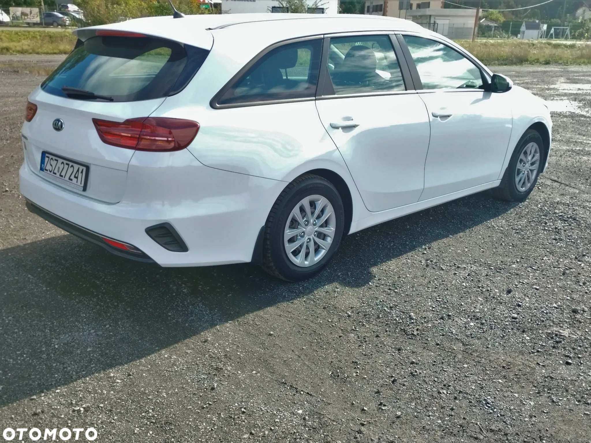 Kia Ceed - 4